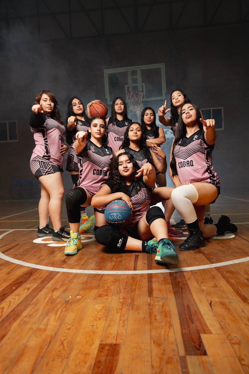 Uniforme real de fútbol en cancha